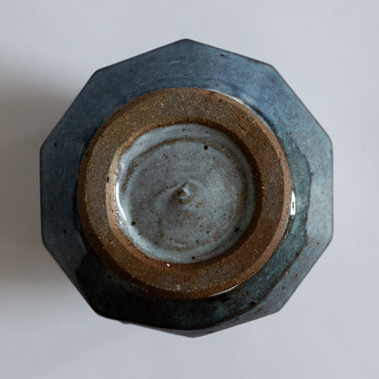 Unique Stoneware Vase, Mike Dodd, England. Late 20th century.
