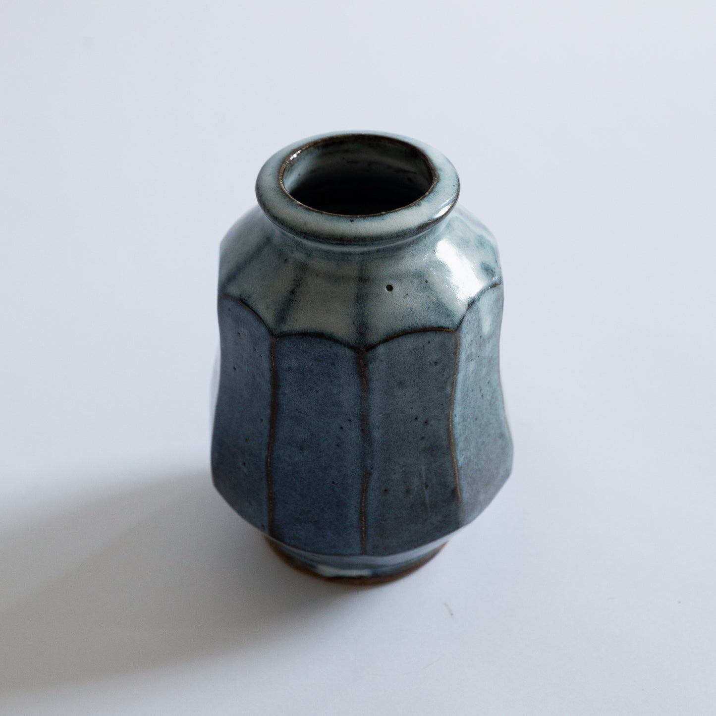 Unique Stoneware Vase, Mike Dodd, England. Late 20th century.