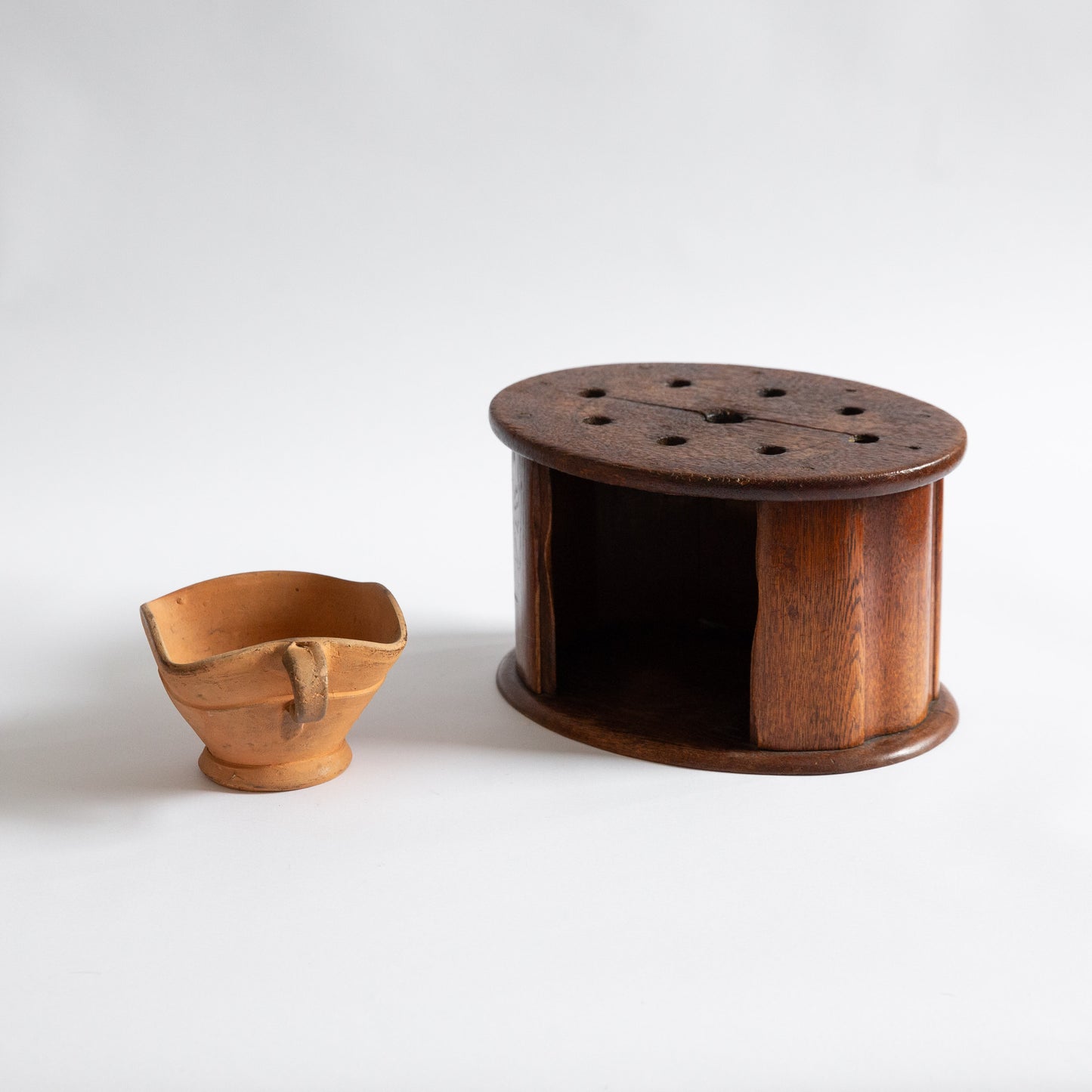 Unique Oak 'Stoof' Foot Warmer with Vessel, Netherlands. 1860s.
