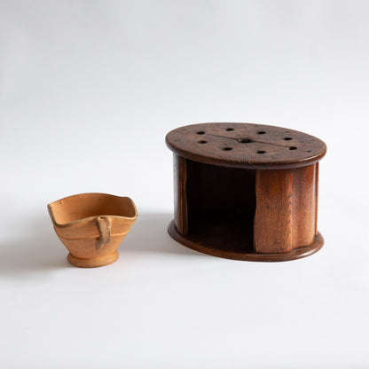 Unique Oak 'Stoof' Foot Warmer with Vessel, Netherlands. 1860s.